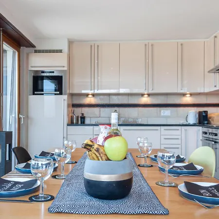 Prameiraz 10-3 By Interhome